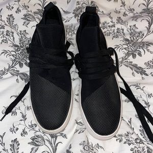 Steve Madden Lace up Sneakers